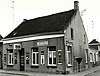 Hoekhuis met café