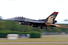 F-16 SoloTurk aerial aerobatic aircraft F16 - RIAT 2014 (34306872320).jpg
