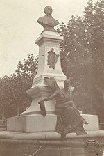 Monument au docteur Augustin Grisolle[337],[338]