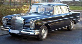 Mercedes-Benz W111 Ilmenau.jpg