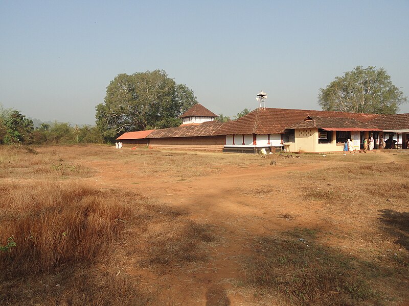 File:Panniyur Sri Vamanamoorthy Temple.JPG