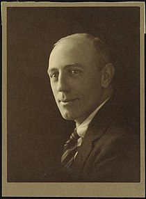 Portrait of Daryl Lindsay, ca. 1930.jpg