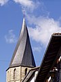 De gedraaide toren van de Sint-Sauveur