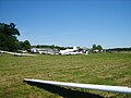 Flugplatz Schmoldow – Blick zu den Gebäuden