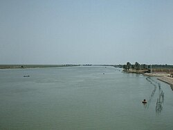 A folyó iraki szakasza, Baszra mellett