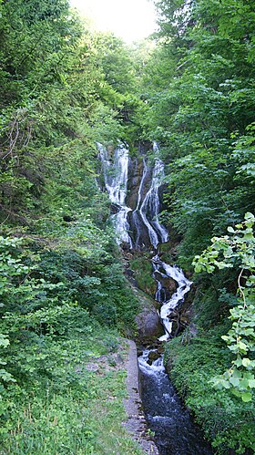 Unterer Bereich des Montjola-Wasserfalls vom Kraftwerk Schwarzbach aus gesehen