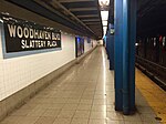 Forest Hills bound platform at Woodhaven Boulevard in 2015