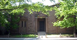 "הקבר", מקום הכינוס של האחווה  בקמפוס אוניברסיטת ייל