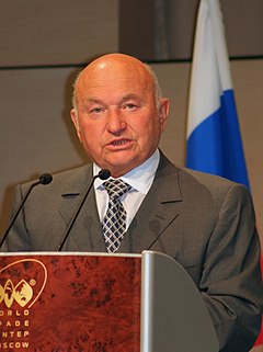 Лужков в 2010 году