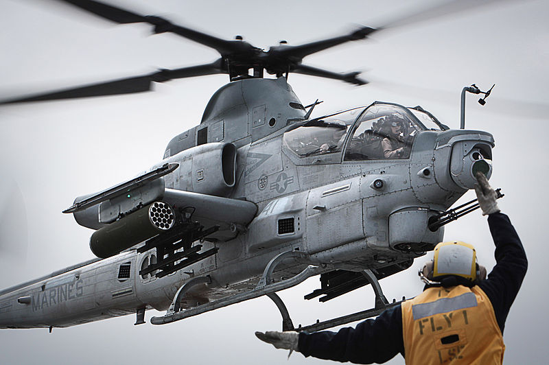File:AH-1Z lands on USS Makin Island LHD-8.jpg