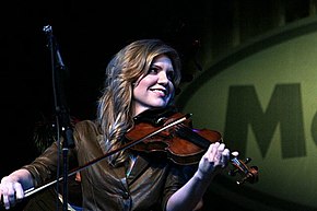 Krauss at the 2007 MerleFest