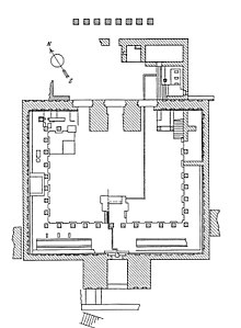 Floor-plan of the peristyle hall of the Awwam temple in Ma'rib. Awwam.jpg