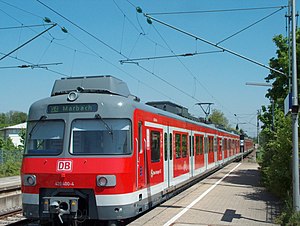 Электропоезд BR 420 в фирменной ливрее железный дорог Германии