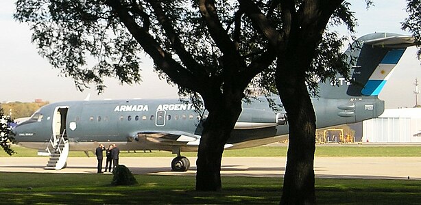 Fokker F 28 de la marina de guerra argentina a l'aeroport militar d'Aeroparque