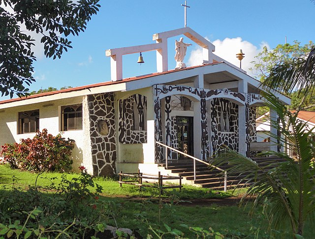 File:Hanga_Roa_Catholic_Church_exterior_2.JPG