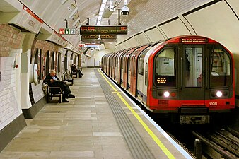 Station Lancaster Gate