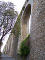 Arcos del lado noreste del acueducto, no lejos de la torre de Levante.