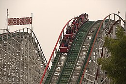 De achtbaan Montaña Rusa in La Feria Chapultepec Mágico.