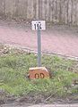 OD-Stein und Kilometerschild in Sulingen an der L 202 (früher Ortsdurchfahrt der B 61). OD-Steine markieren Beginn und Ende einer Ortsdurchfahrt.