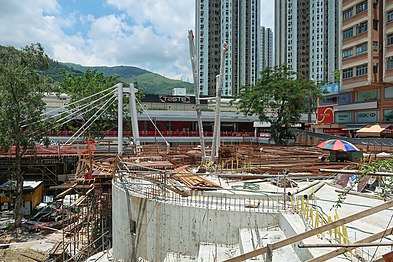 重建中的西楼角花园（2018年7月29日摄）