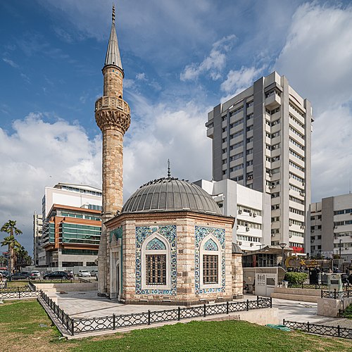 Konak Mosque things to do in İzmir
