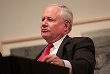 Bill Kristol orating at Arizona State University in March 2017 William Kristol (33193185016).jpg