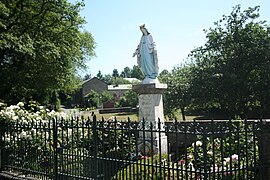 Статуя Девы Марии