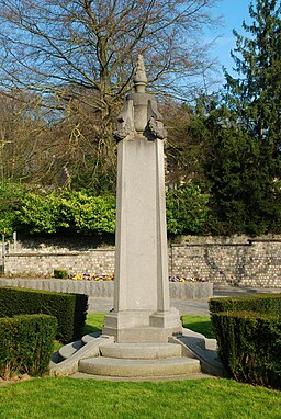 Le monument aux morts.