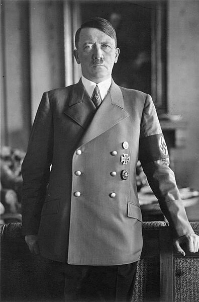 Archivo:Bundesarchiv Bild 183-H1216-0500-002, Adolf Hitler.jpg