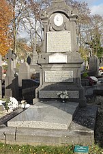 13. tombe des prêtres de l'église Saint-Géry.