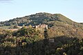 Le château dans son environnement en septembre 2009.