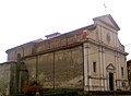 La chiesa parrocchiale di Santa Maria Assunta, vista di lato.