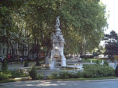 Fuente de Apolo, una de las fuentes monumentales diseñadas para ornamentar el Salón del Prado