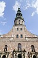 Turm und Fassade der Petrikirche in Riga