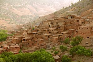 Berber-Dorf im Tal von Imlil, Marokko