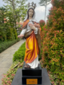 Patung Santa Emma yang terletak di sekitar akses masuk Taman Doa Hati Tersuci Maria.