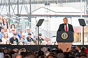 President Trump speaks to workers at the Renewable Energy Facility in West Des Moines, Iowa President Trump in Iowa (48051839563).jpg
