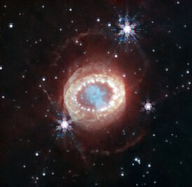 Остаток SN 1987A, снимок в ближнем инфракрасном диапазоне полученный камерой NIRCam телескопа Джеймс Уэбб
