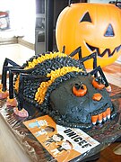 ハロウィンスパイダーケーキ