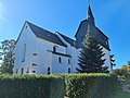 St.-Nikolai-Kirche mit Ausstattung (Kanzel, hölzerner Altaraufbau, Kreuzigungsgemälde u. a.)