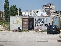 Eenvoudige carwash in Tirana