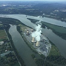 September 2019 photo of Three Mile Island and the Exelon training center and simulator building (left). Tmi2.jpg