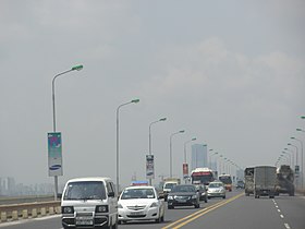 Le pont Thăng Long