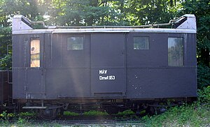 Der heute wieder betriebsfähige Dmot 953 bei der Széchenyi-Museumsbahn (2009)