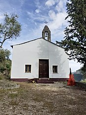 Capeletta de San Bastian, a faciâ de l'edifissiu