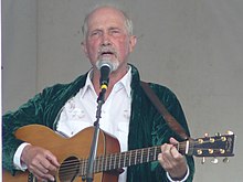 Hardy performing in 2008