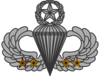 Значок мастера-парашютиста с 4 боевыми прыжками.png