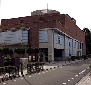 武蔵野市立中央図書館