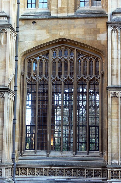 25 of the World’s Coolest Libraries: Bodleian Library