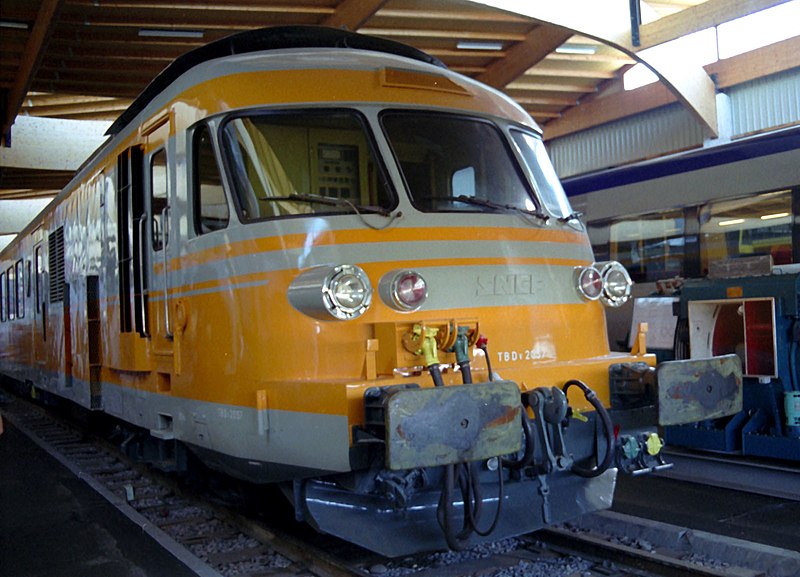 800px-Rame_RTG_SNCF_au_Mus%C3%A9e_de_Mulhouse.jpg